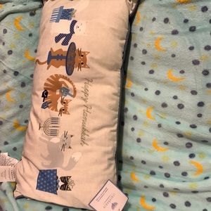 Adorable NWT Storehouse Happy Hanukkah cat pillow